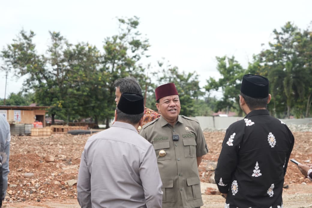Suhardiman Turun Tangan! Astaka Utama MTQ Riau di Teluk Kuantan Digenjot Siang Malam