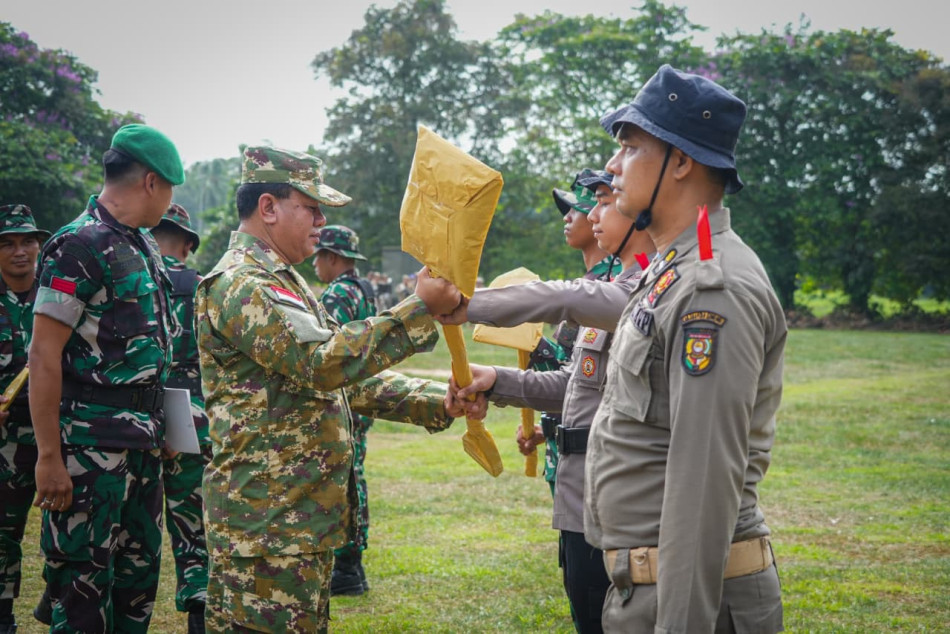 TMMD Masuk Kampung! Jalan Baru 4,2 Km, Rumah & Sumur Bor Disiapkan untuk Kuantan Hilir Seberang