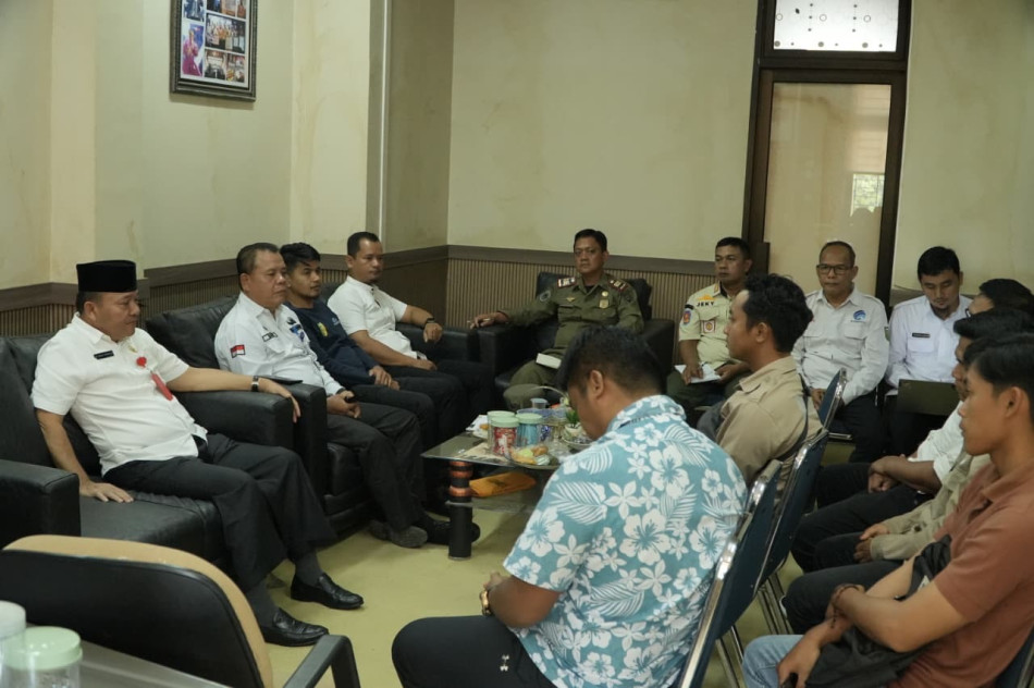 Atur Estetika Kota, Kadis Kominfoss H. Doni Minta Vendor Laporkan Pemasangan Jaringan