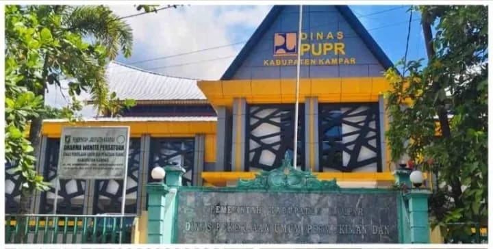 Potensi Korupsi dan Pelanggaran Hukum dalam Dugaan Penerimaan Uang Transfer oleh Kepala Laboratorium PUPR Kampar