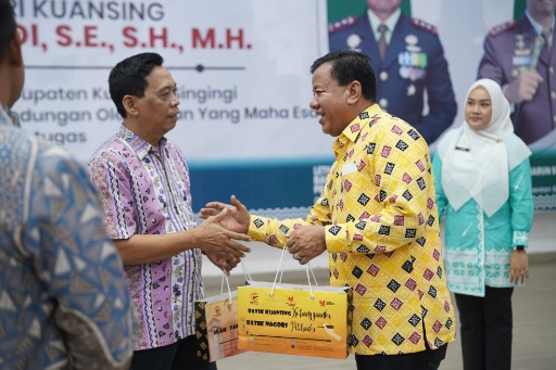 Sinergi di Bawah Cahaya Pendopo: Bupati Suhardiman Sambut Dandim dan Kajari Baru, Teguhkan Komitmen Kuansing Bermarwah