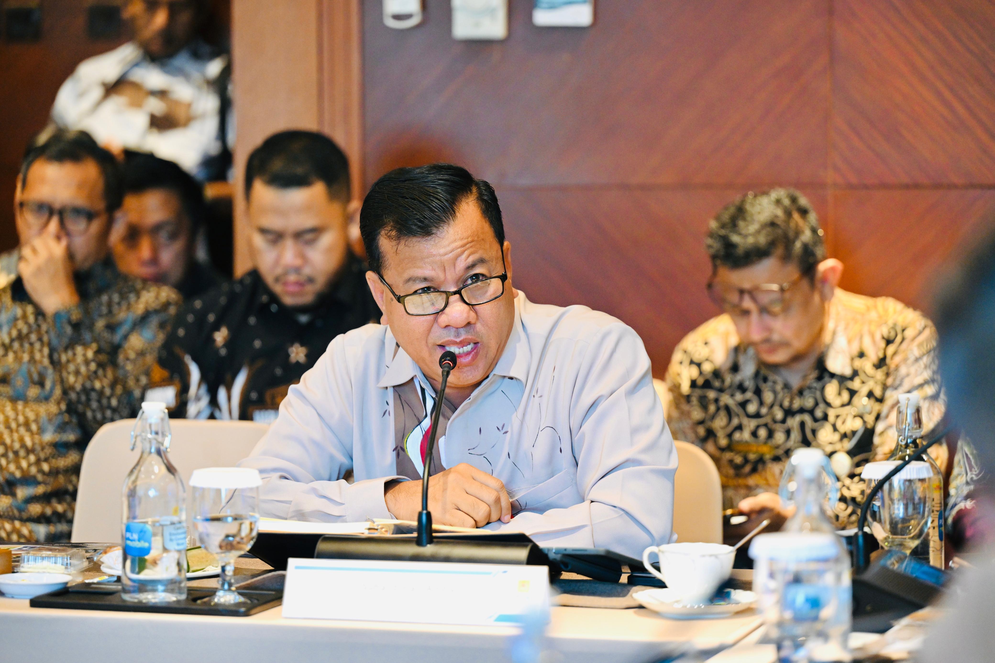 Laporkan Soal Operasional Mobil ODOL, Bersama Gubernur, Bupati Suhardiman Ngadu Ke Mentri Perhubungan