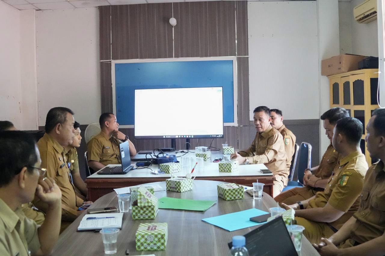 Perkuat Peran Kominfo, Kadis Briefing Kabid Dan Staff
