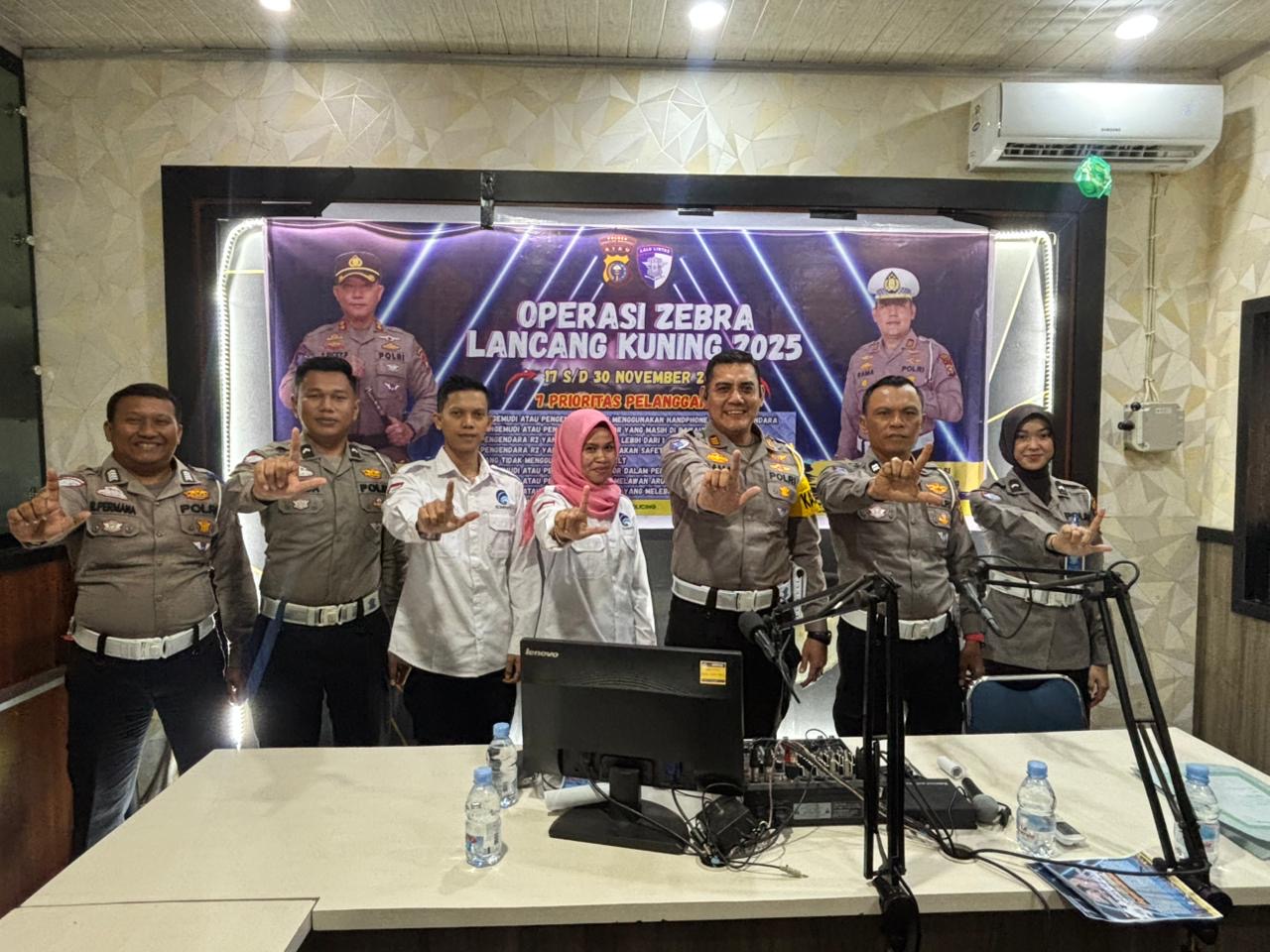 Lewat Radio Kuansing FM, Polres Kuansing Ingatkan 7 Pelanggaran Fatal di Operasi Zebra 2025