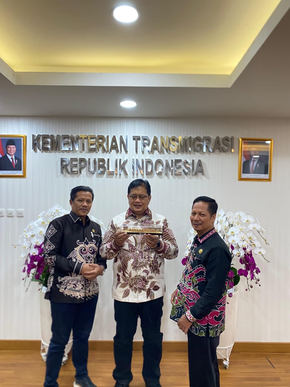 Perjuangkan Jalan Eks Trans Ke Jakarta, Wabup Mukhlisin Temui Mentri Transmigrasi dan Anggota DPR RI